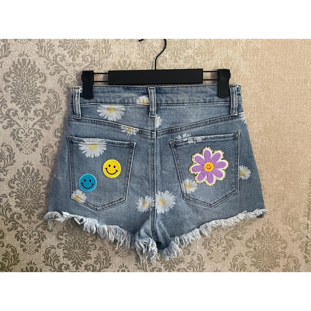 Material Girl Daisy Women's Shorts DIY Upcycled OOAK Sz. 5 Boho Fesival - Picture 8 of 10